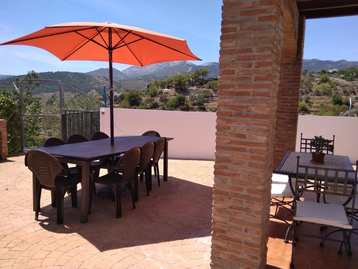 Casa Rural La Revuelta Con Las Mejores Vistas A La Naturaleza Yunquera Exterior photo
